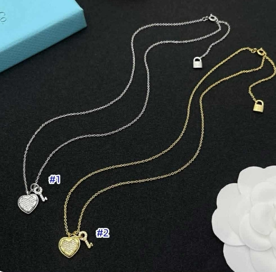 T!ff & C● necklace