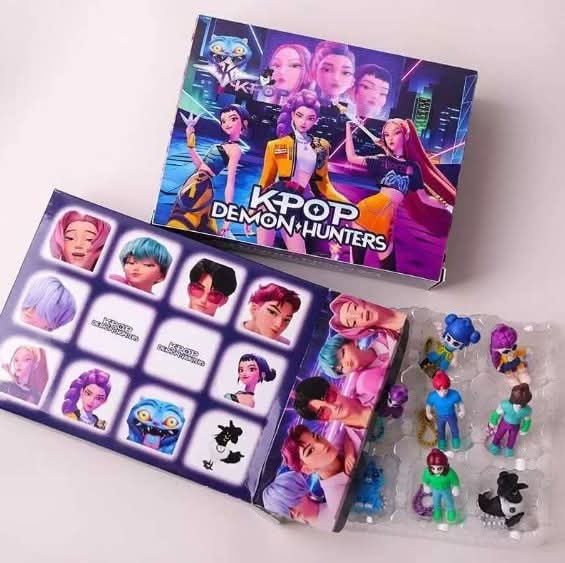 KPOP figure set