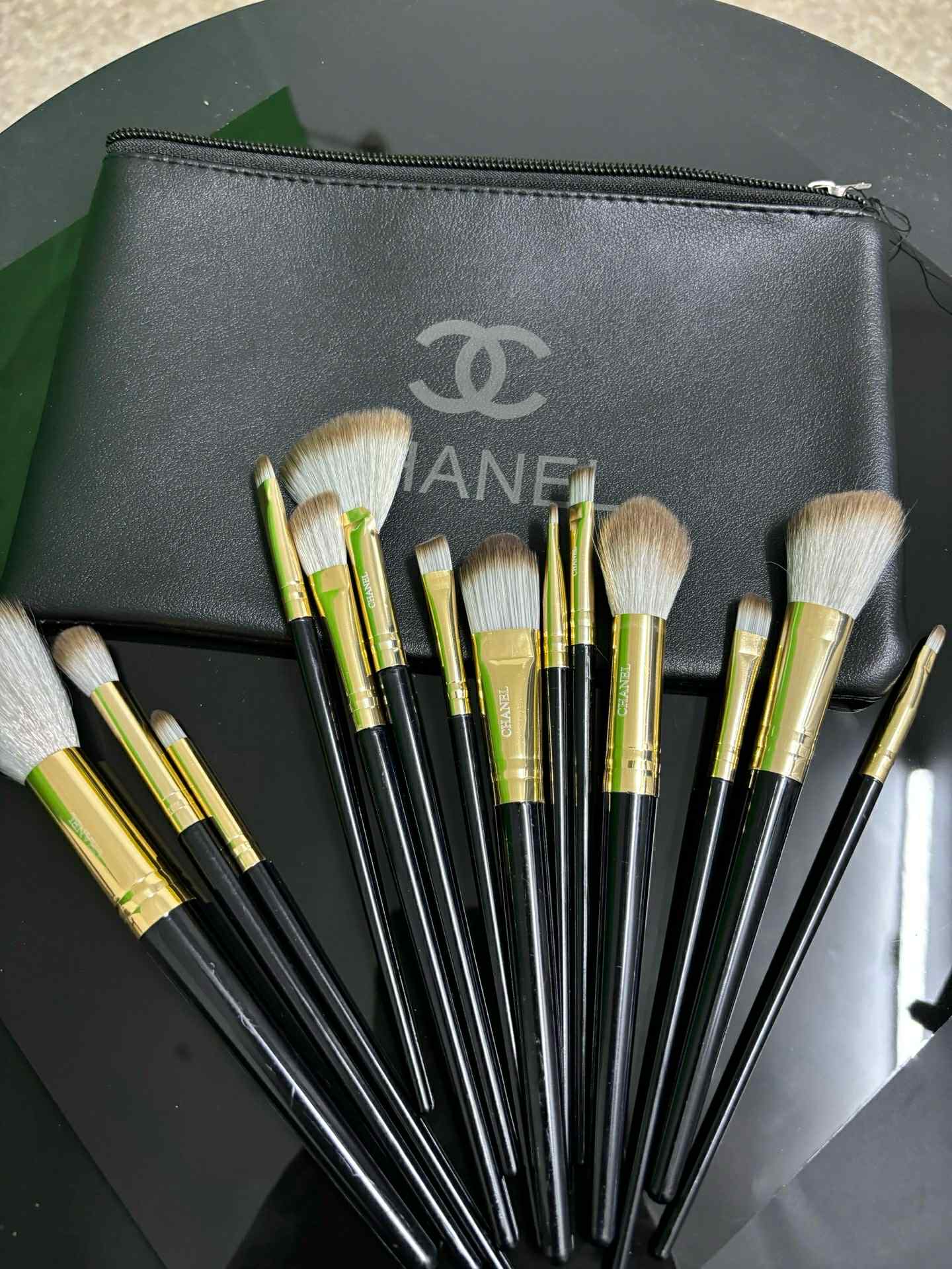Makeup brush set