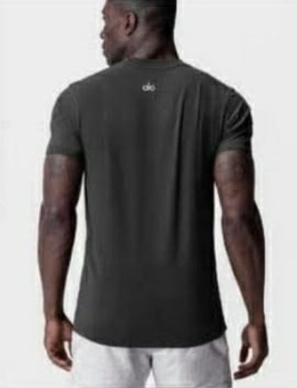 Al○ mens conquer reform crewneck